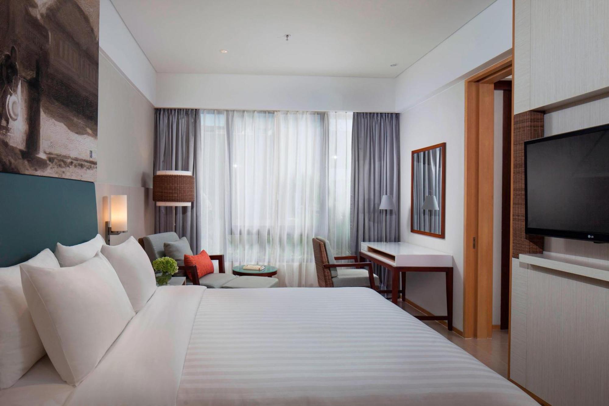 Courtyard By Marriott Bali Seminyak Resort Ngoại thất bức ảnh Deluxe Room